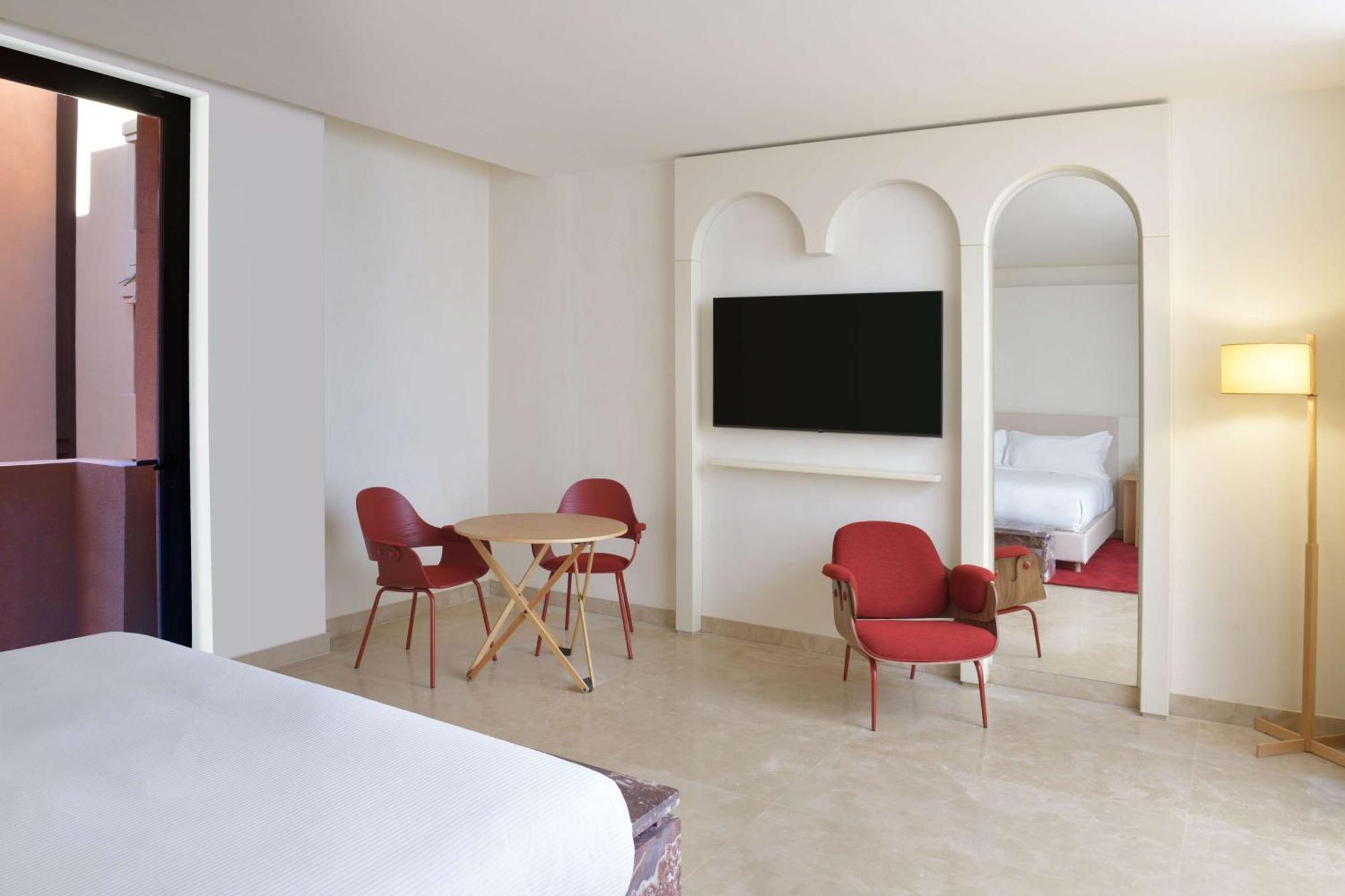 Doubletree By Hilton Ben Guerir Hotel & Residences Benguerir 外观 照片